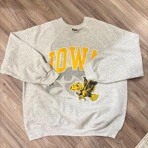 Vintage IOWA crewneck